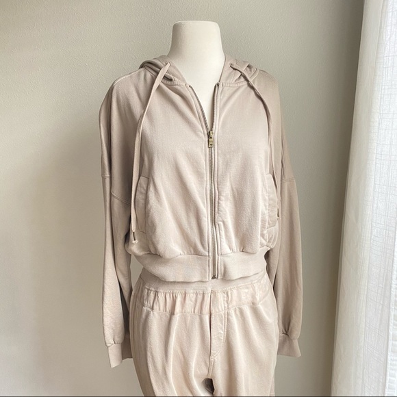 Revolve Young Fabulous and Broke Odin Sweat-set - Picture 2 of 5